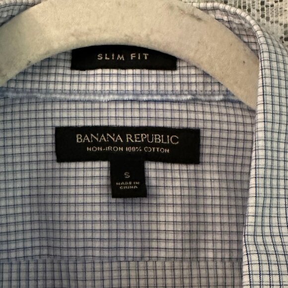Banana Republic Slim Fit Wrinkle-Resistant Button Up (Men's S) - Picture 4 of 5
